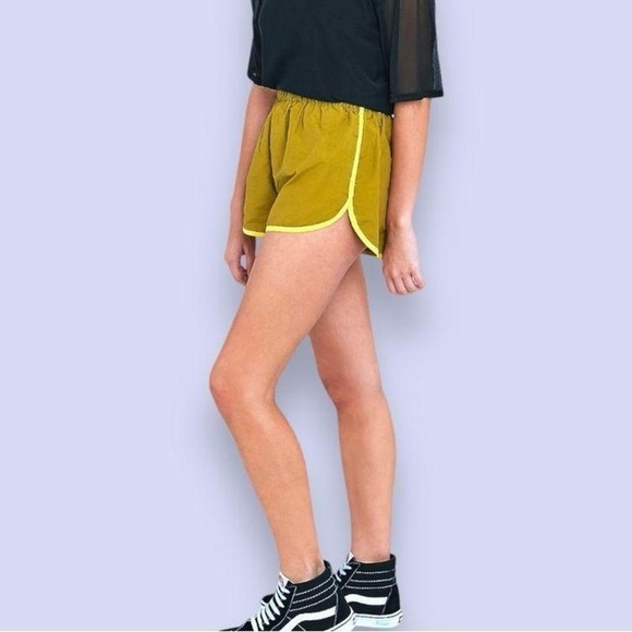 BDG by Urban Outfitters Dazed Dolphin Athletic Shorts Green/Yellow Women’s Small - Picture 1 of 6